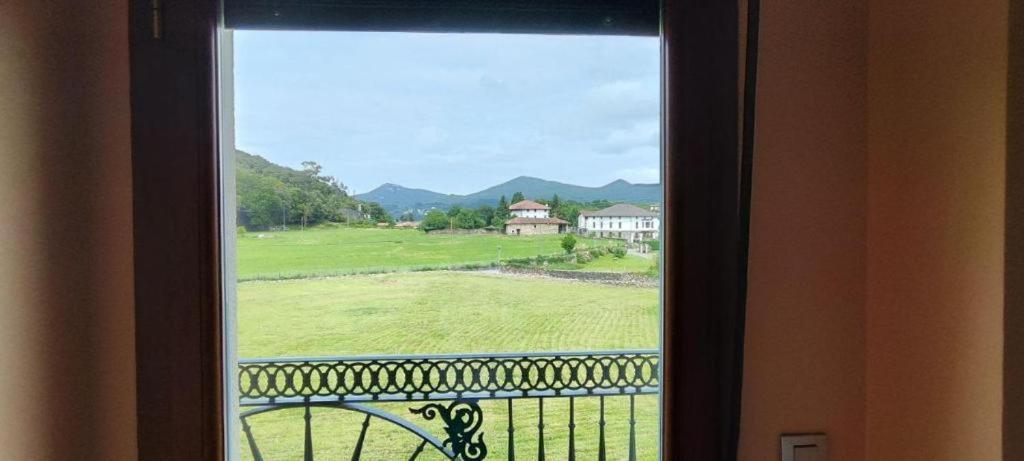 Urdaibai Villa *